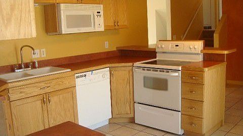 5th image of 2052 W Lindsay Dr