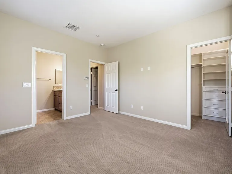 119 Coral Rose — Photo 9