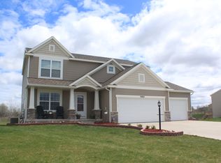 9484 Stone View Dr NE, Rockford, MI 49341