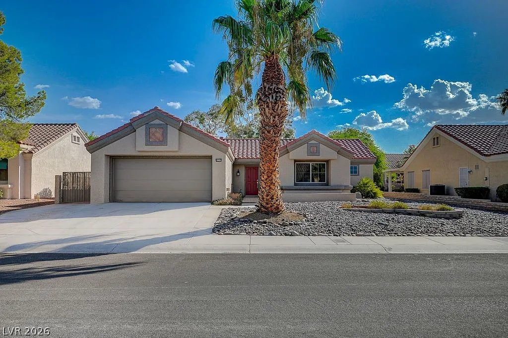 2 bed, 2.0 bath, 1625 sqft, $2,700 — Photo 1