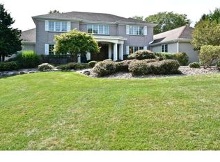 6 Harbourton Ridge Dr, Pennington, NJ 08534