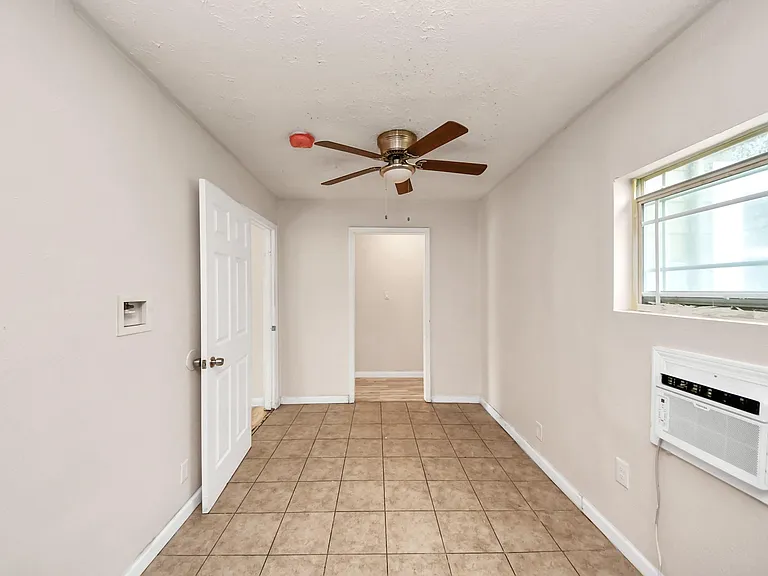 10506 Sierra Dr — Photo 11