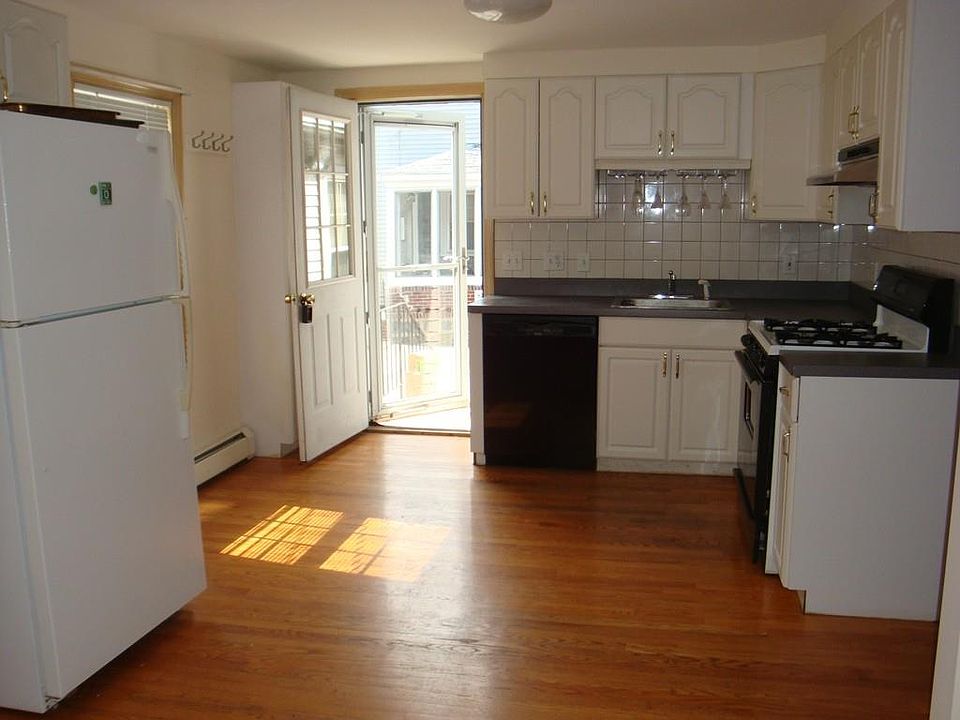 1st image of 41 Water St #0