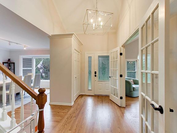 3rd image of 117 Stone Marsh Ln