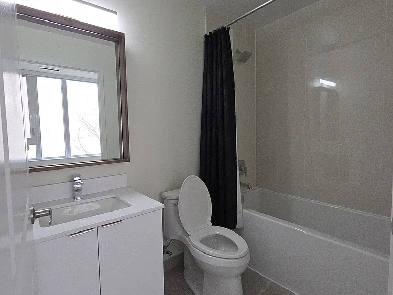 543 Richmond St W #227 — Photo 11