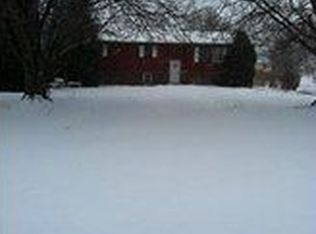 4791 Cottage Rd, Lockport, NY 14094