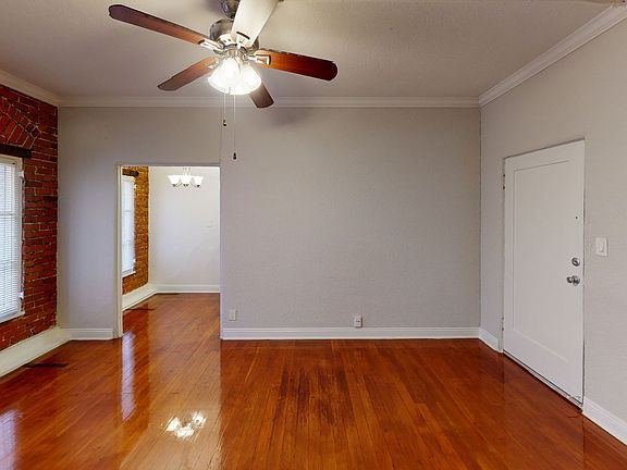 3rd image of 520-524 E Elk Ave #524-204