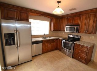 754 Cumberland Ter, Davie, FL 33325