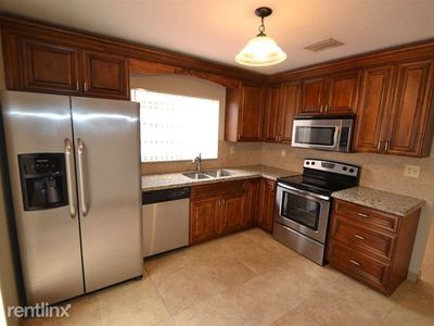 754 Cumberland Ter, Davie, FL, 33325