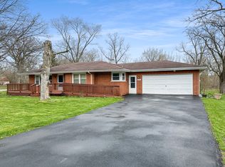 24223 S Meadowood Ln, Crete, IL 60417