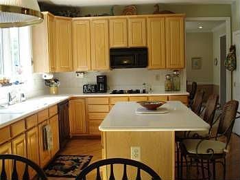 5th image of 102 Bobtail Dr
