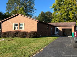 1228 Northpoint Dr, Mooresville, IN 46158