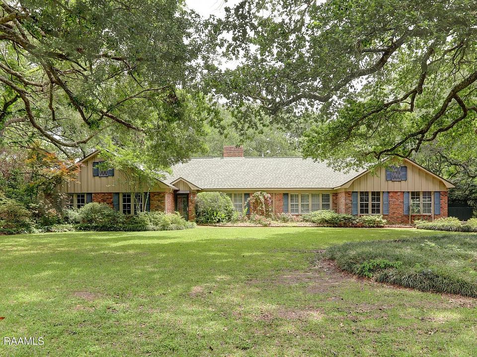 1st image of 176 Camelia Dr