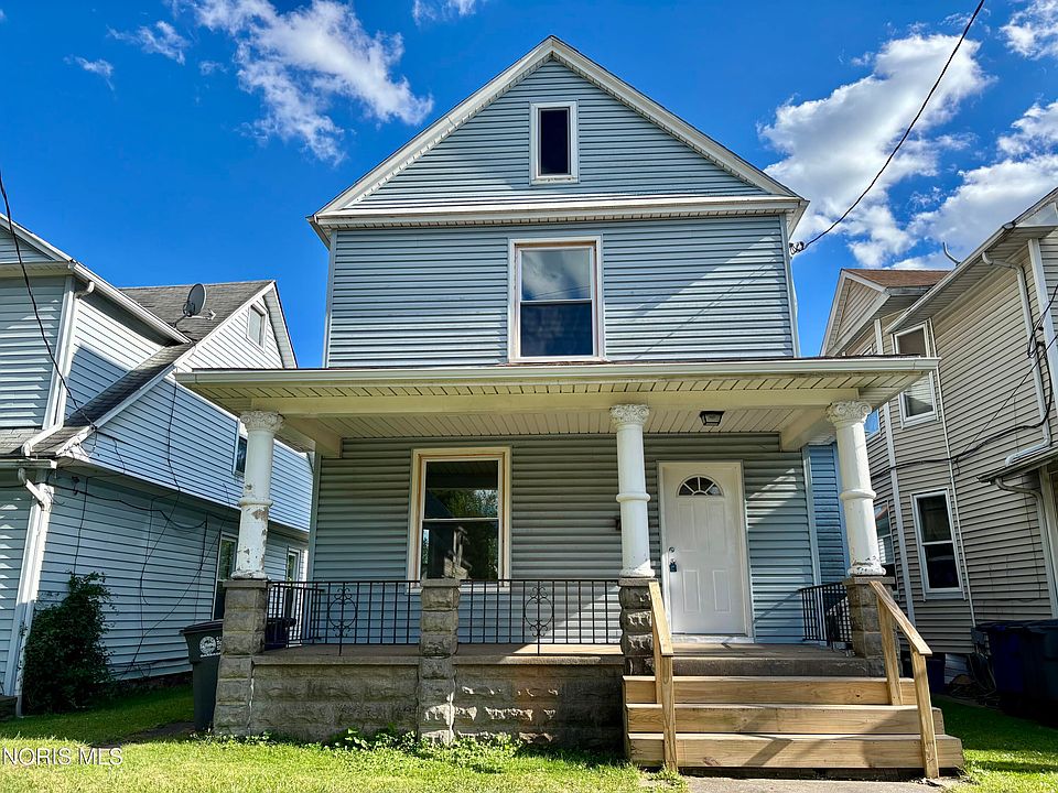 1st image of 822 Delence St