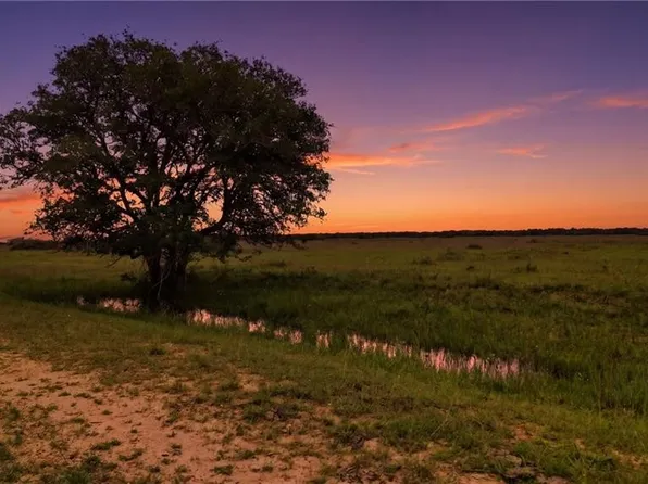 Tbd Fm 530, Hallettsville, TX 77964