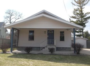 120 7th St, Freeland, MI 48623