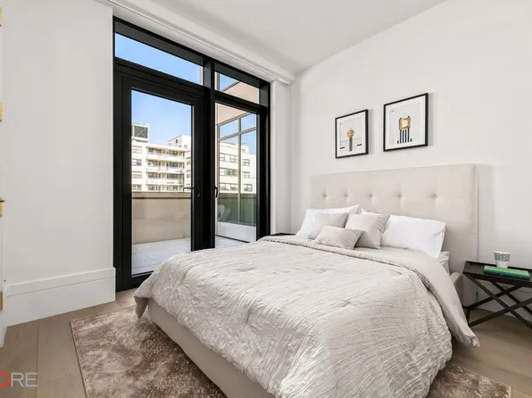 310 East 86th Street image 10 of 19