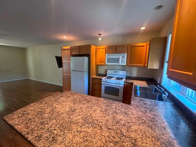 15 Edgefield Ln — Photo 15