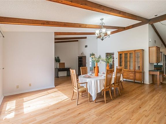 3rd image of 20 Citrus Ct