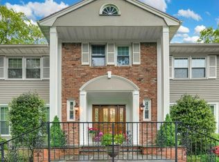 348 Maple St, New Providence, NJ 07974