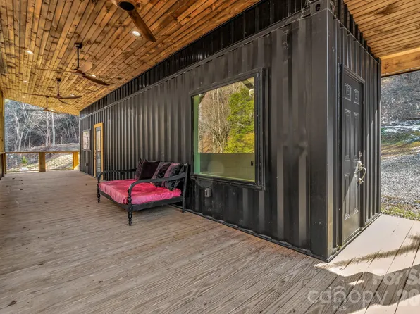 1115 Paint Rock Rd, Hot Springs, NC 28743