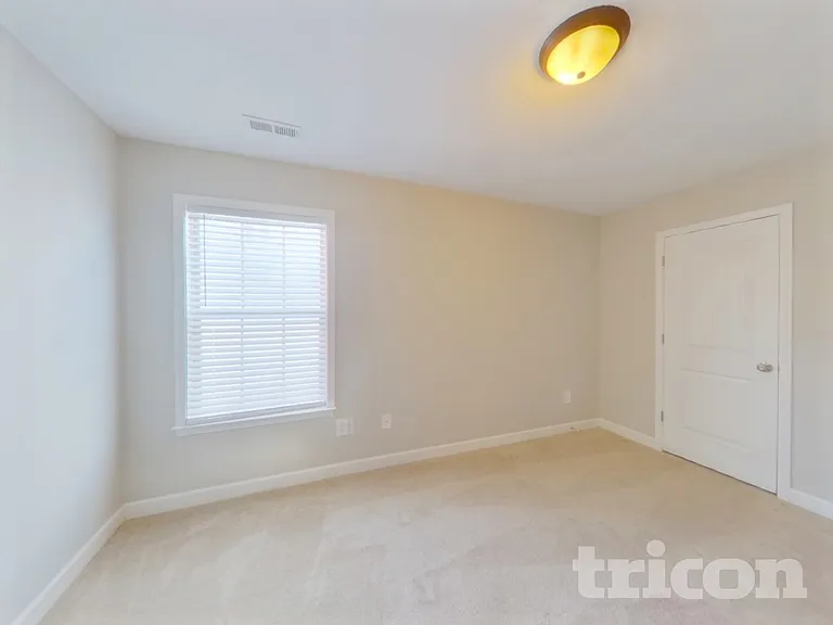 213 Dellwood Dr — Photo 14