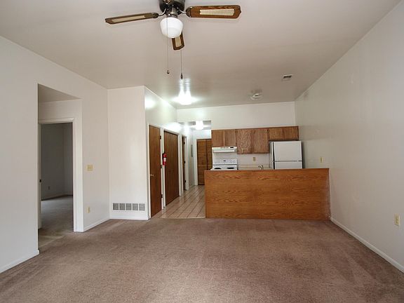 5th image of 217 W Cross St APT 2