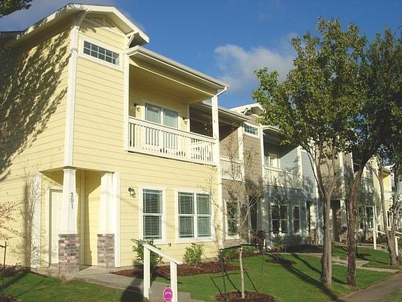 9th Street Townhomes