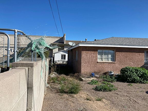 5th image of 408 E 7th St