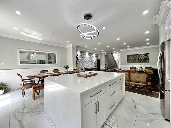 4th image of 178 Kennedy Rd