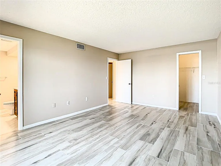 4575 Cove Cir #309 — Photo 23