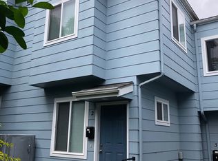 1940 Emerald Aly APT 2, Eugene, OR 97403