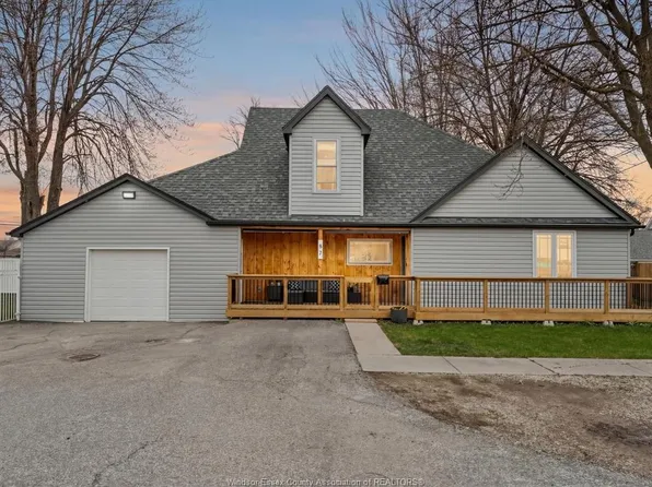 97 Station St, Essex, ON N8M 2S6