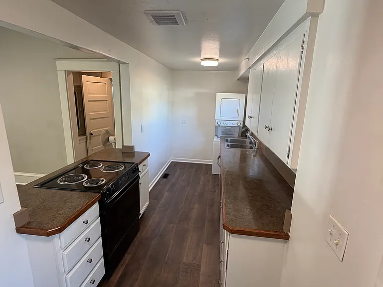 20 East St SE #1 — Photo 4