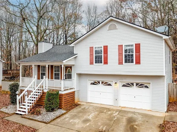 5318 High Point Rd, Flowery Branch, GA 30542