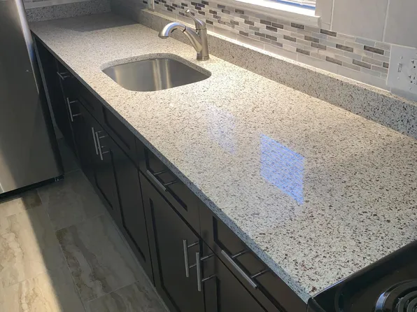 30-114 Lawton St, 30 Lawton St APT 3, Springfield, MA 01109