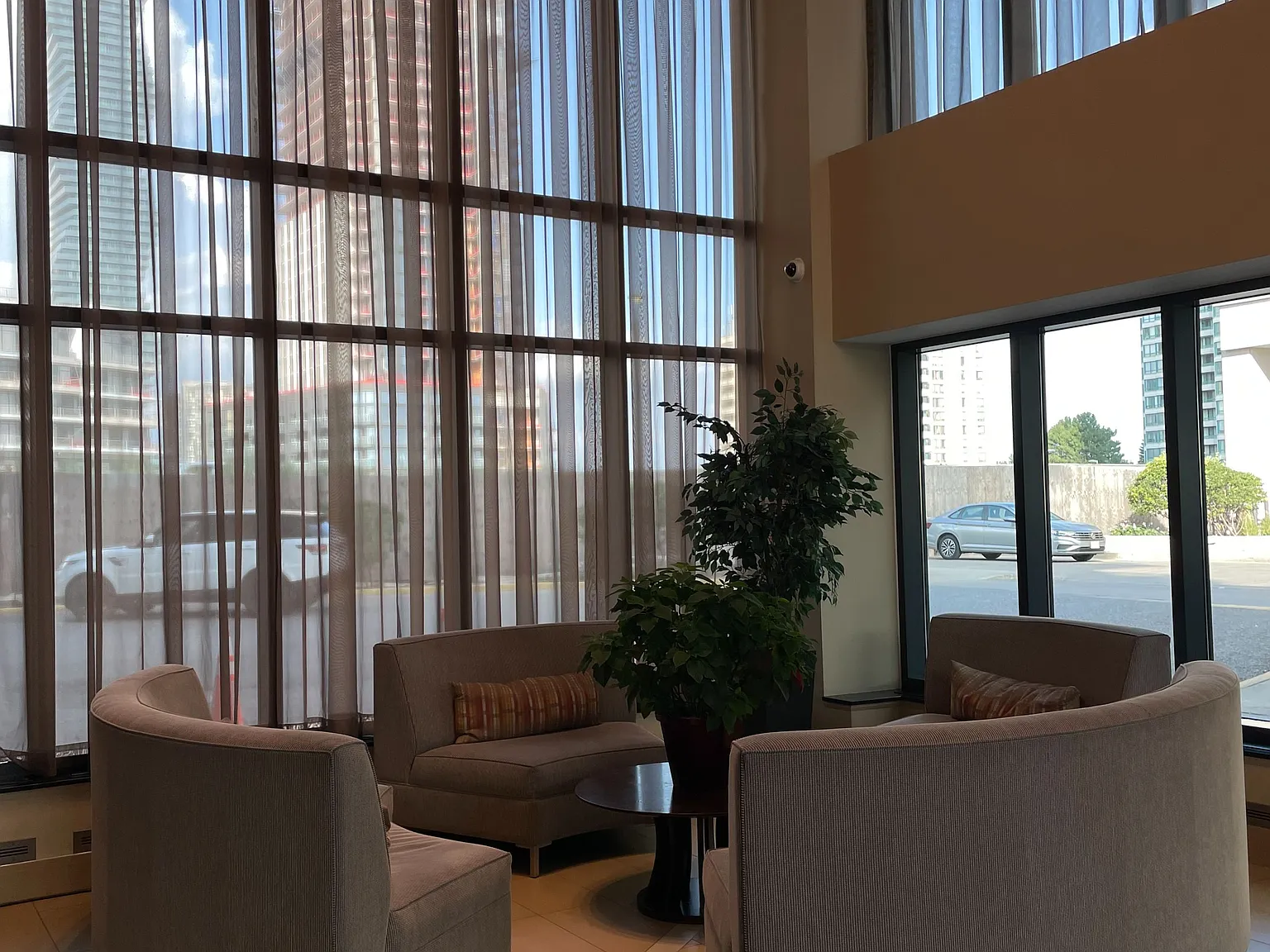 2 bed, $2,800 — Photo 3