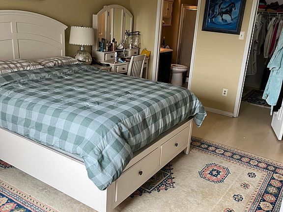 This master bedroom has a bathroom and a walking closet. This is 2nd floor.