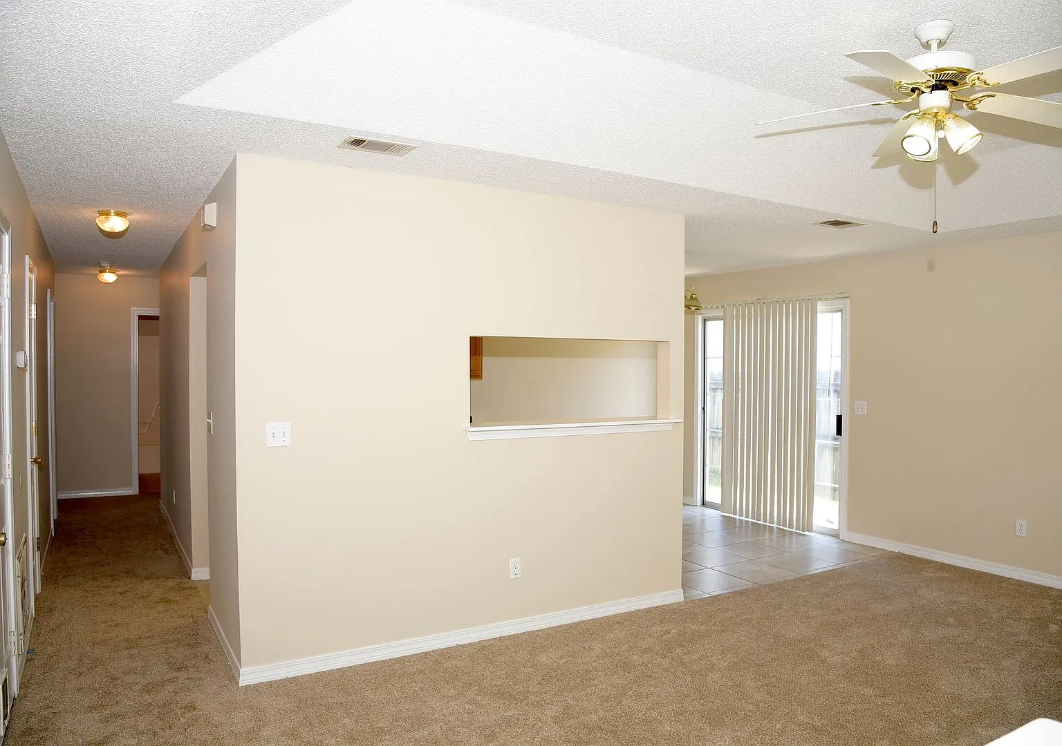 Conveniently Located 3 Bedroom in the Heart of Fort Walton Beach! — Photo 3