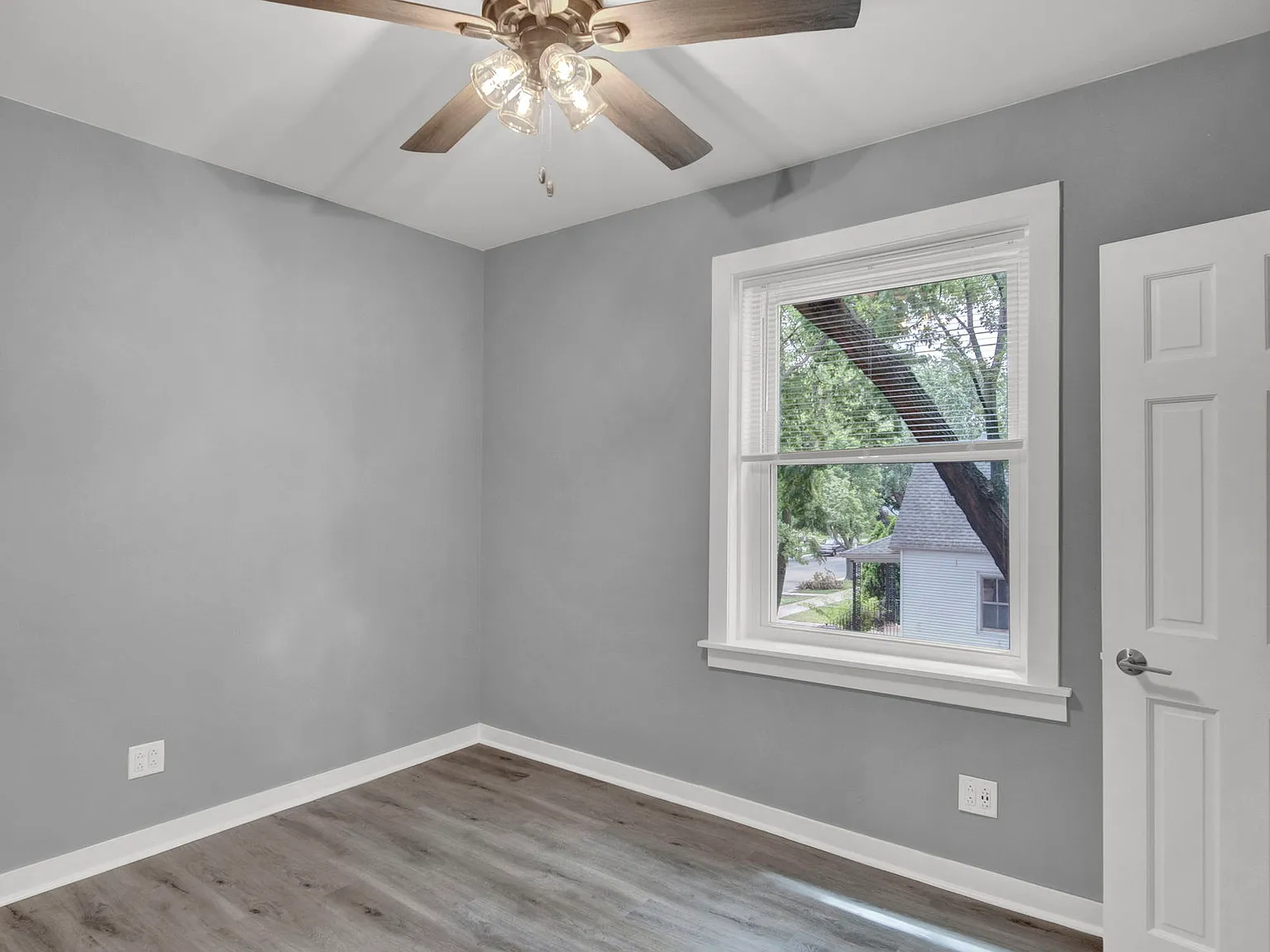 2 bed, 1.0 bath, 900 sqft, $2,050 — Photo 1