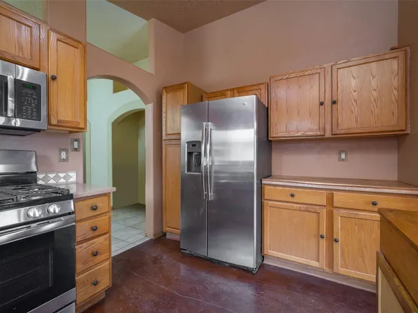 6992 Angela Dr NE, Rio Rancho, NM 87144