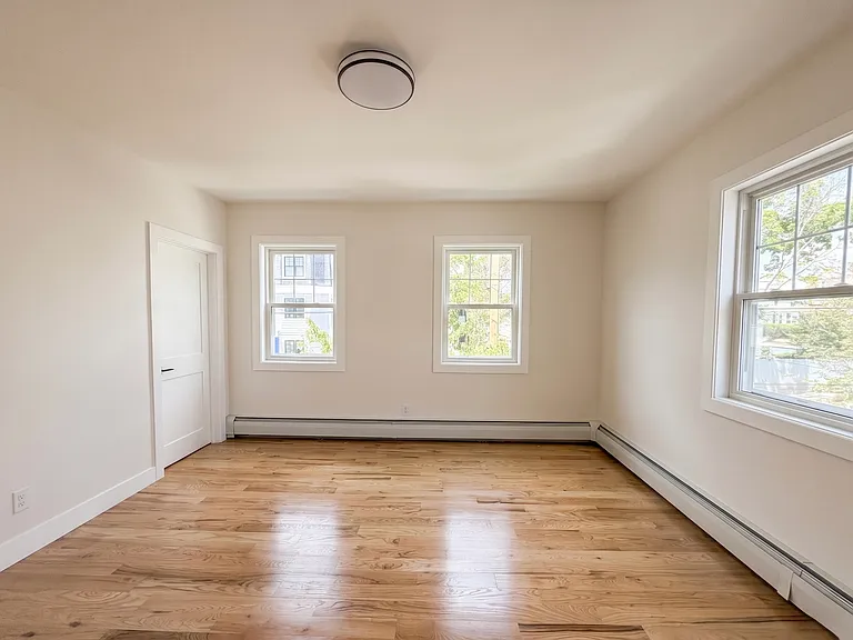 10 Pearl St #2 — Photo 20