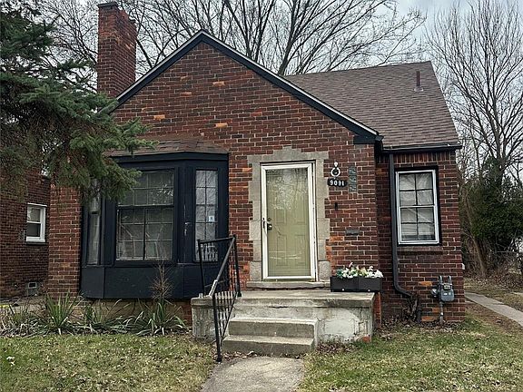 2nd image of 9091 Warwick St