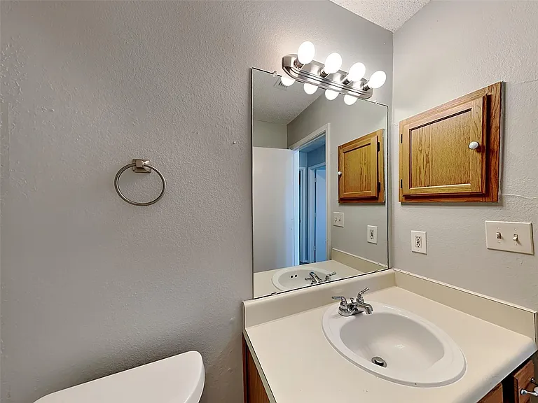 6701 Windwillow Dr — Photo 16