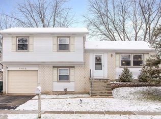 4412 Westbridge Ct, Hoffman Estates, IL 60192