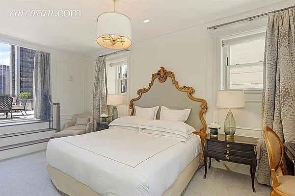 Sold by Corcoran | media 40