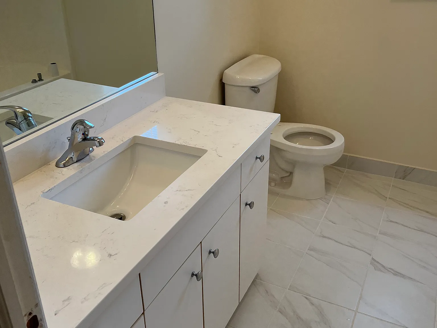 1 bed, 700 sqft, $2,150 — Photo 4
