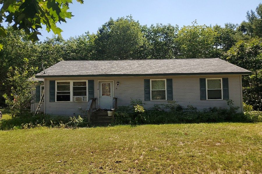 1st image of 38 Oakwood Dr
