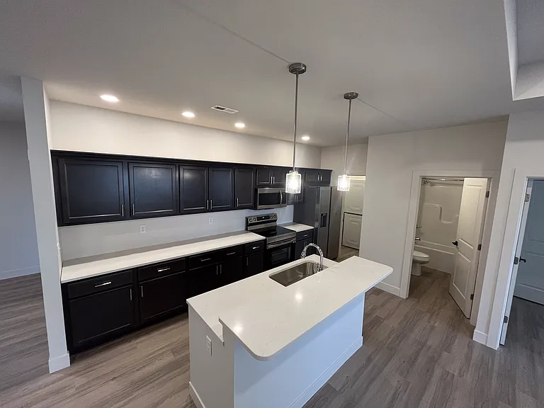 915 Green Mill Rd #2 — Photo 7