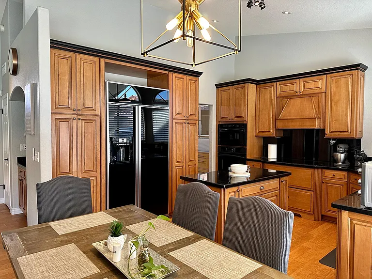 10918 W Bermuda Dr — Photo 5